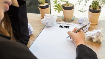How to Design a Resume That Stands out and Gets an Interview