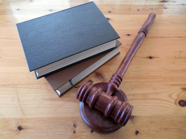 How to Choose a Commercial Litigation Attorney