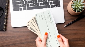 IRS Rolls Out New Direct Stimulus Check; Eligible American Taxpayers Could Receive Over $1,300 Return